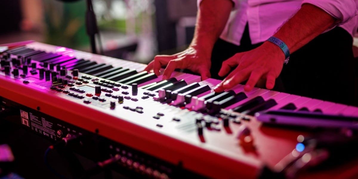 A Musician's Guide to Choosing the Best Synthesizer for Your Sound