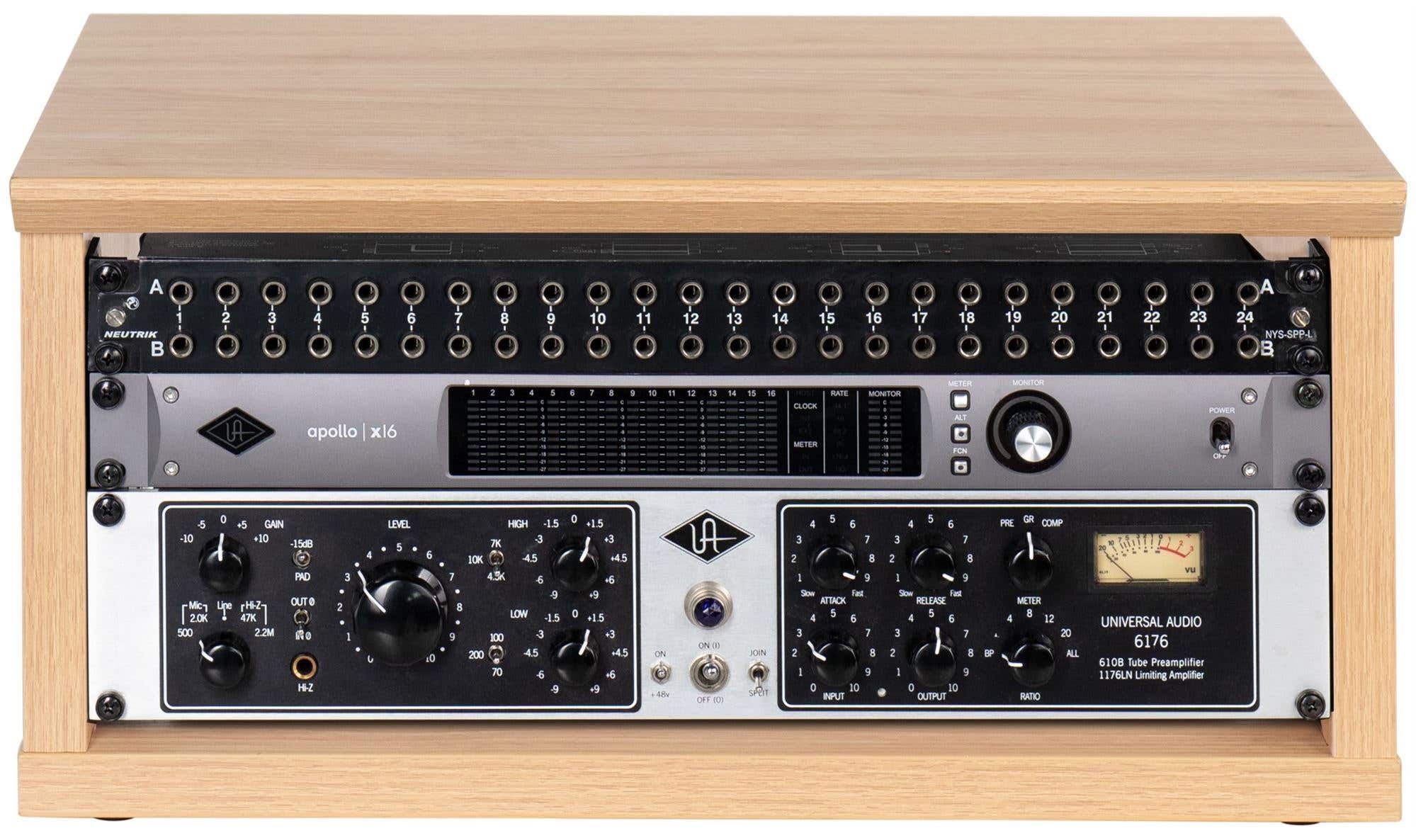 Gator Elite Series Furniture Desktop Studio Rack 4U Maple