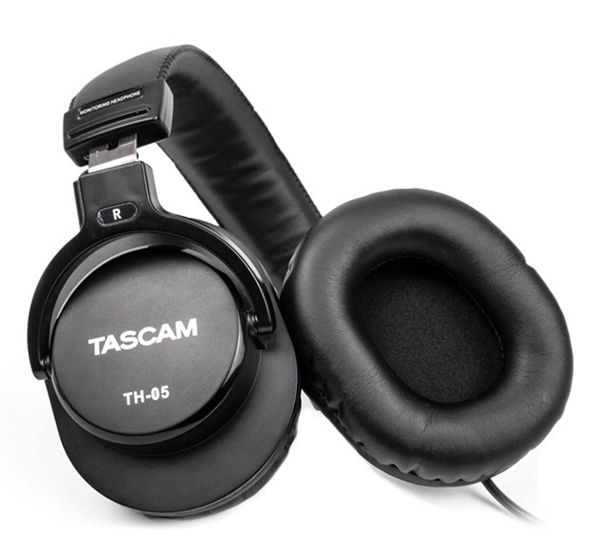 TASCAM TH-05 Monitoring Headphones