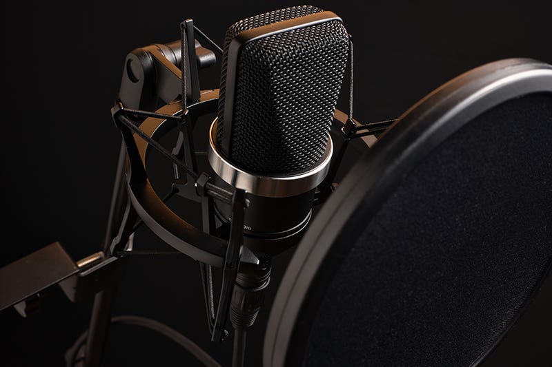 condenser mic using phantom power