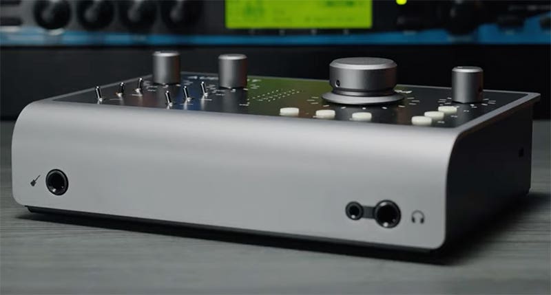 Audient iD24 The Sound of a Large-Format Console