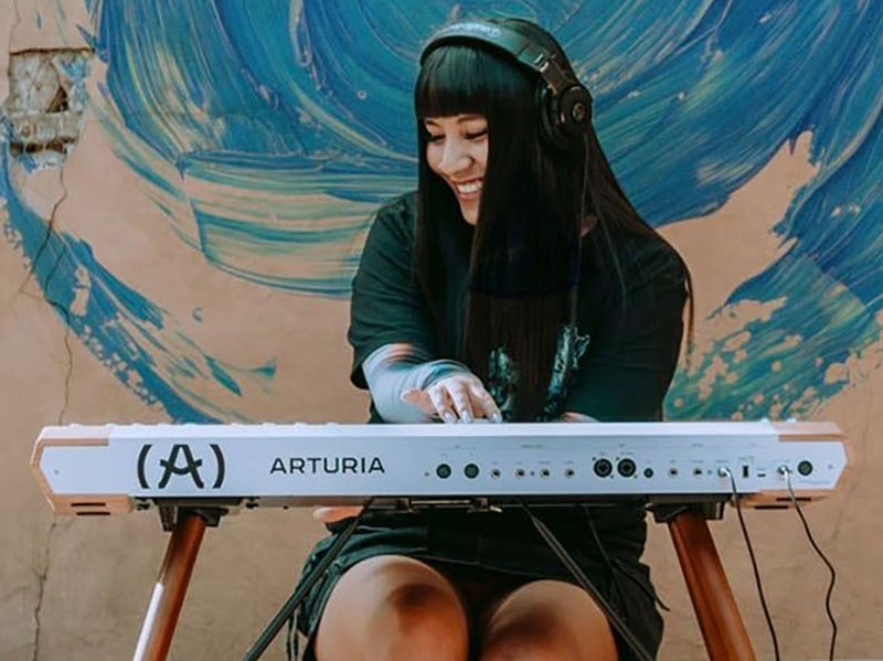 Arturia AstroLab 61 A Universe of Iconic Sounds
