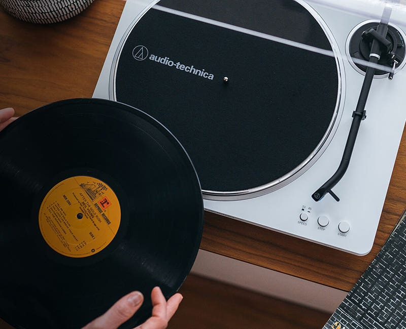 Audio Technica AT-LP70XBT Seamless Usability and Connectivity