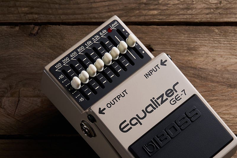 Boss GE-7 The Ultimate Solo Boost