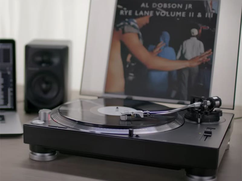 Pioneer DJ PLX-500 Bridge the Analog and Digital Worlds