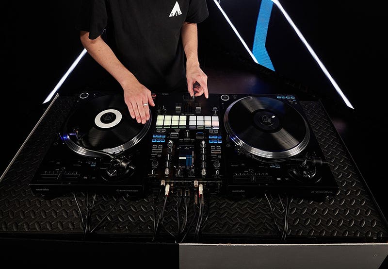 Pioneer DJ PLX-CRSS12 Why Choose the PLX-CRSS12