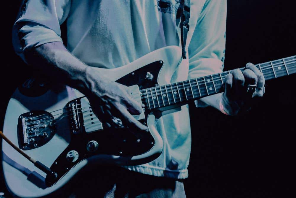 Fender Jazzmaster vs. Jaguar