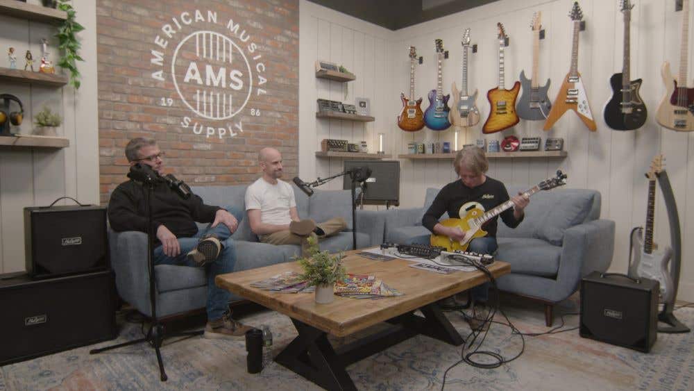 Thomas Blug playing BluGuitar amps at American Musical Supply