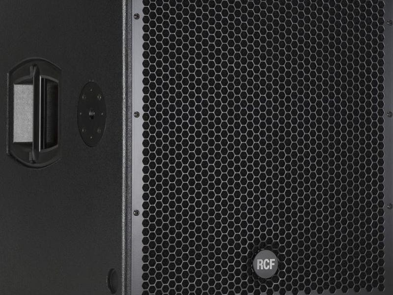 RCF SUB 8004-AS Uncompromising Power and Efficiency