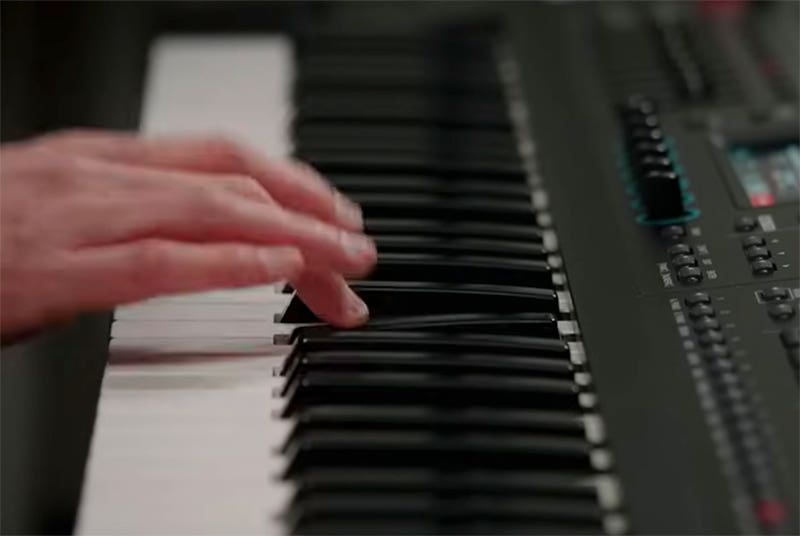 Roland Fantom 08 Extraordinary Sounds That Inspire