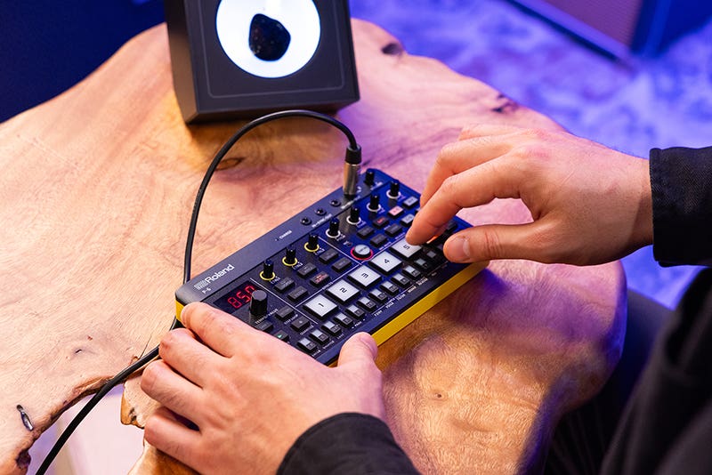 Roland Aira Compact P-6 Sculpt Sound with Your Fingertips
