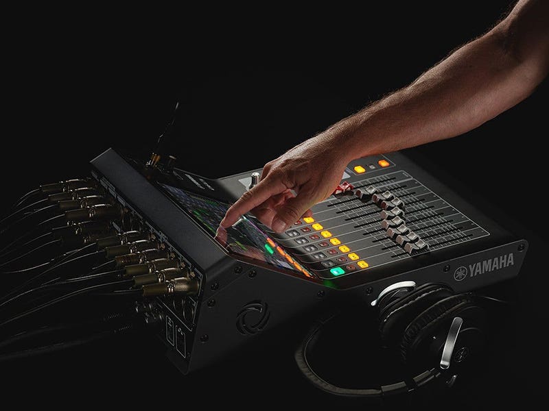 Yamaha DM3D Connectivity That Keeps You Rolling