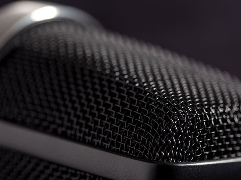 Neumann TLM 102MT Built-in Pop Screen