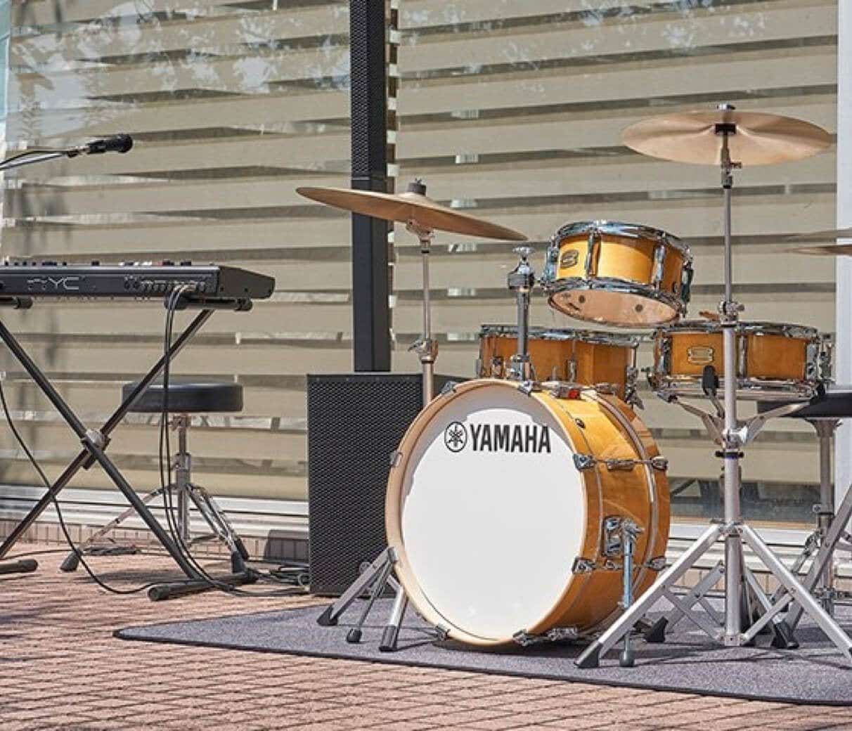Yamaha Drum Set